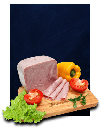 Tabla de fiambres varios con tomate y lechuga